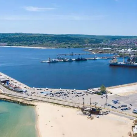 Odessos Апартаменты *